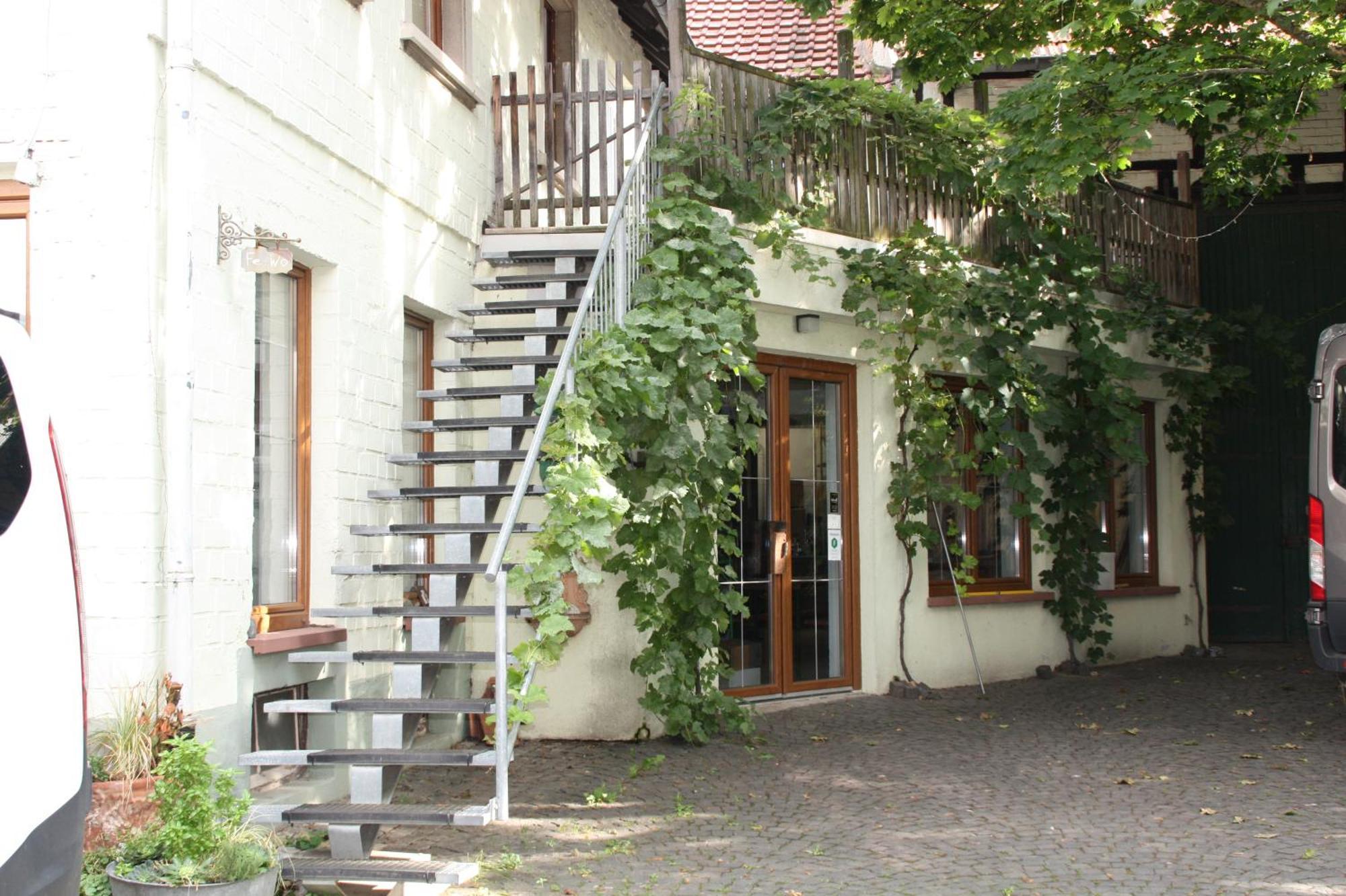 Workers Lodge Fuer 4-14 Pers, Parkplatz, Wlan, Einzelbetten Gundersheim Zewnętrze zdjęcie
