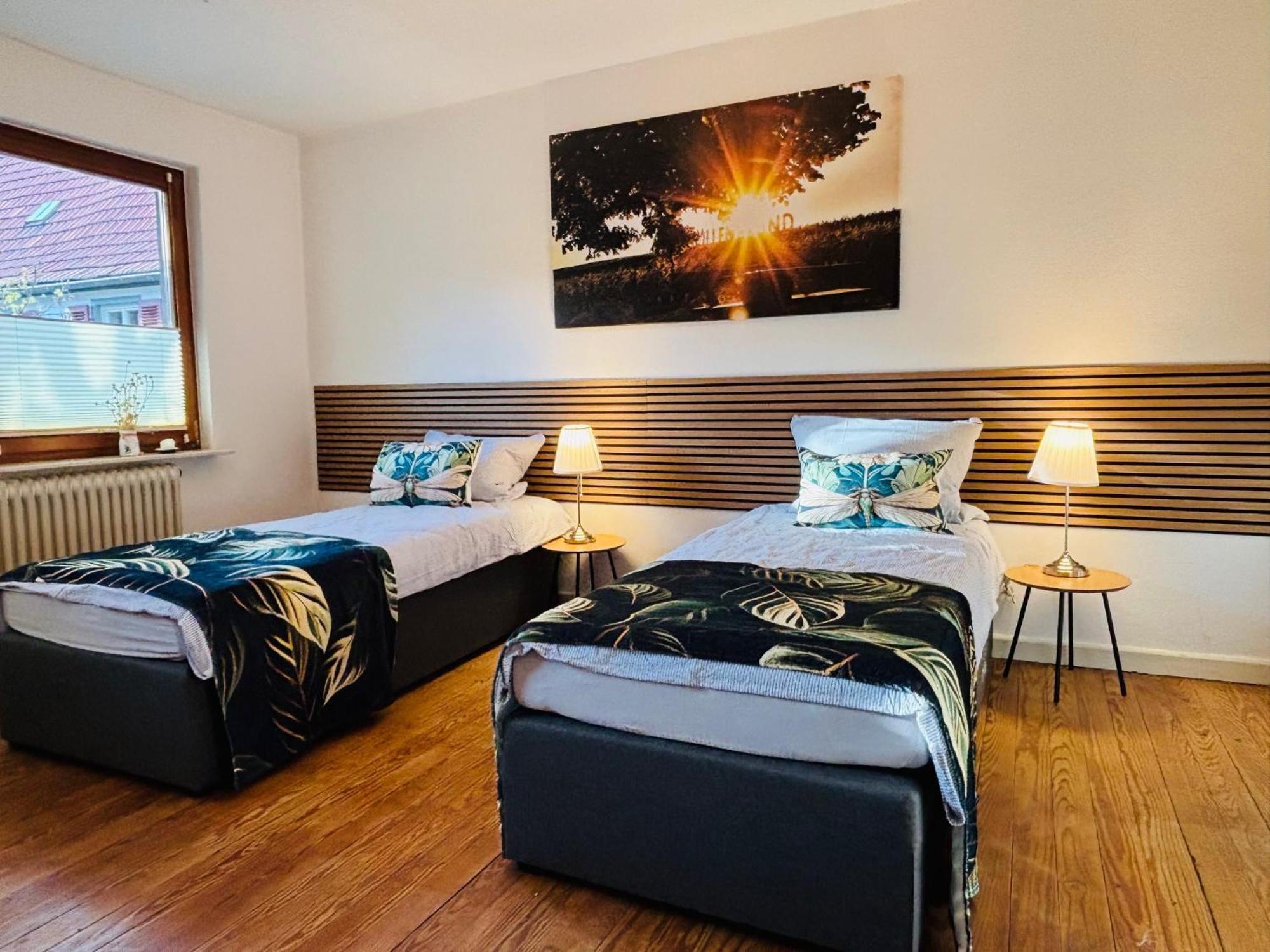 Workers Lodge Fuer 4-14 Pers, Parkplatz, Wlan, Einzelbetten Gundersheim Zewnętrze zdjęcie